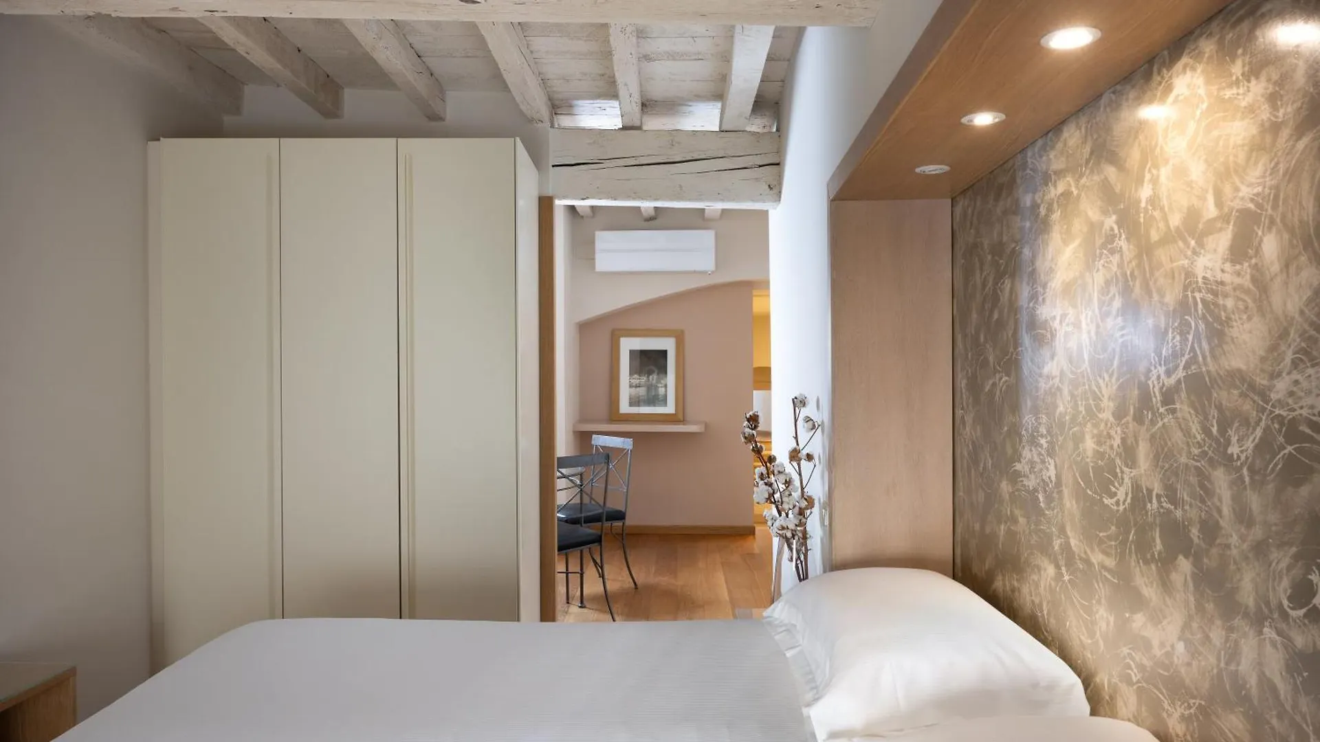Relais Piazza Signoria Aparthotel Florence
