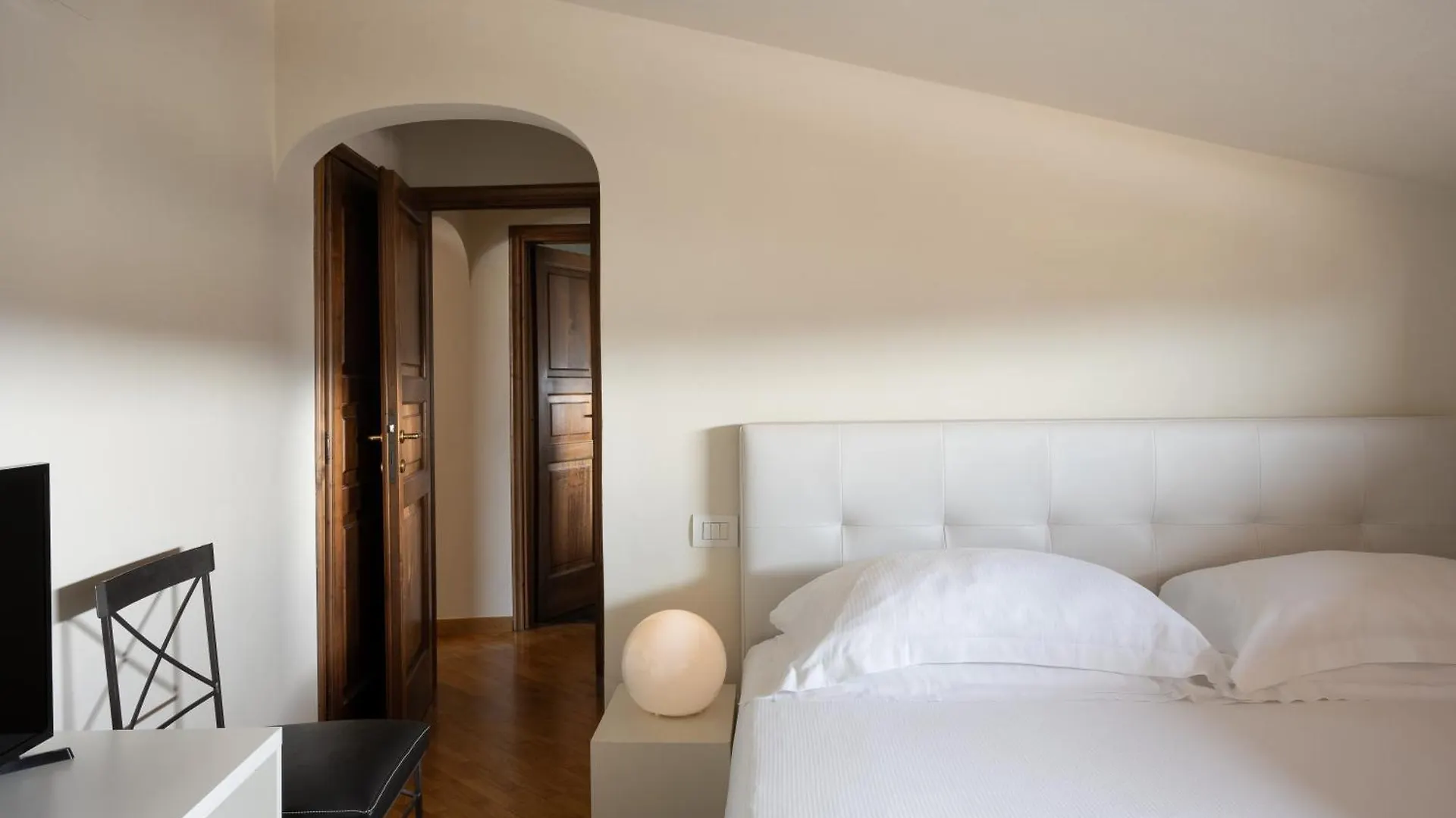 Relais Piazza Signoria Aparthotel Florence