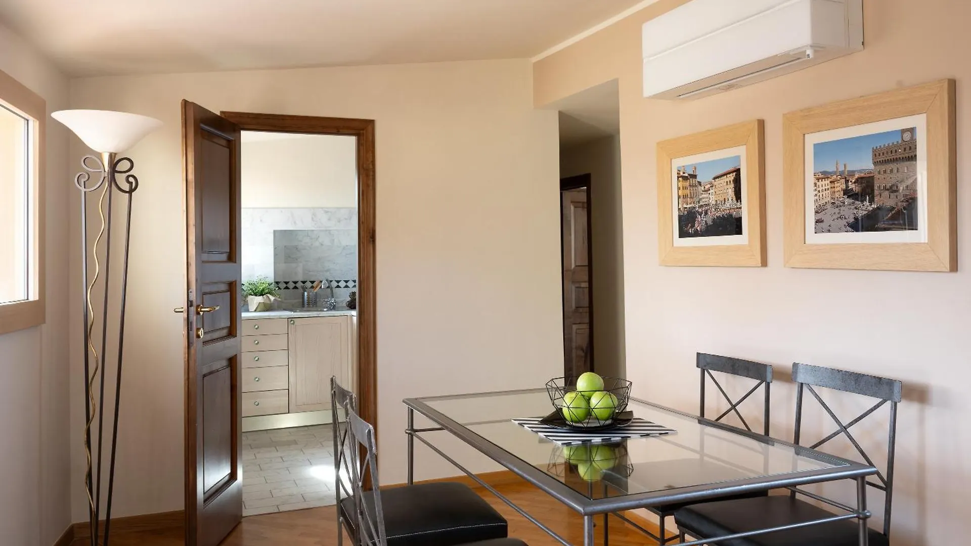 Relais Piazza Signoria Aparthotel Florence