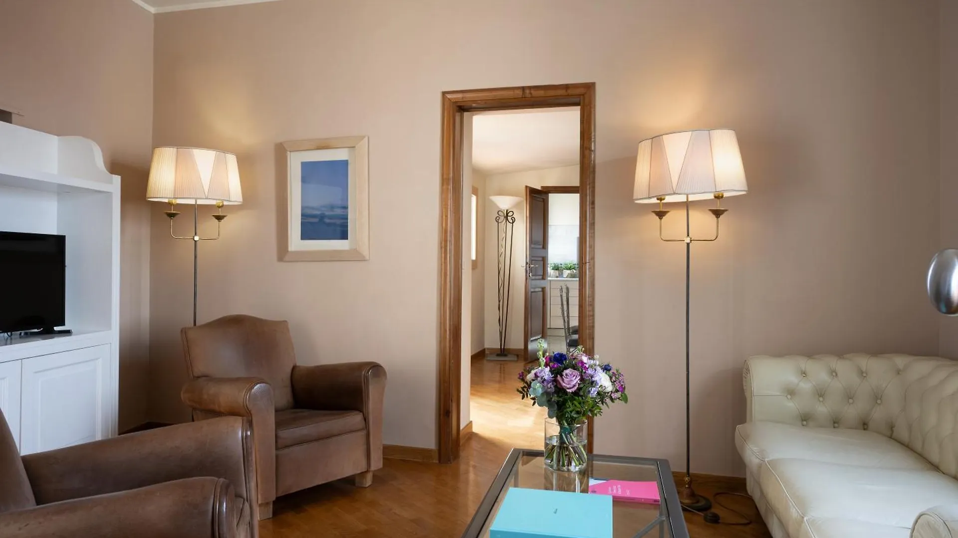 Relais Piazza Signoria Aparthotel Florence