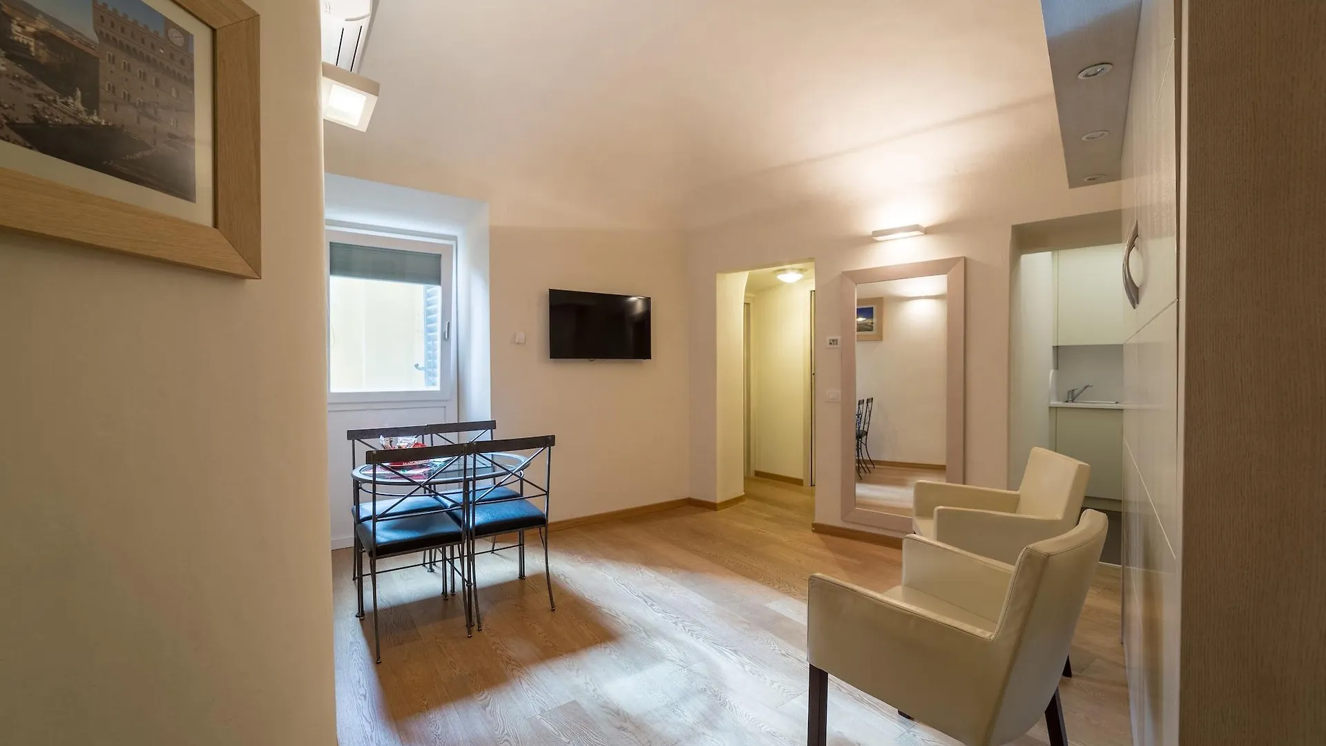 Relais Piazza Signoria Aparthotel Florence